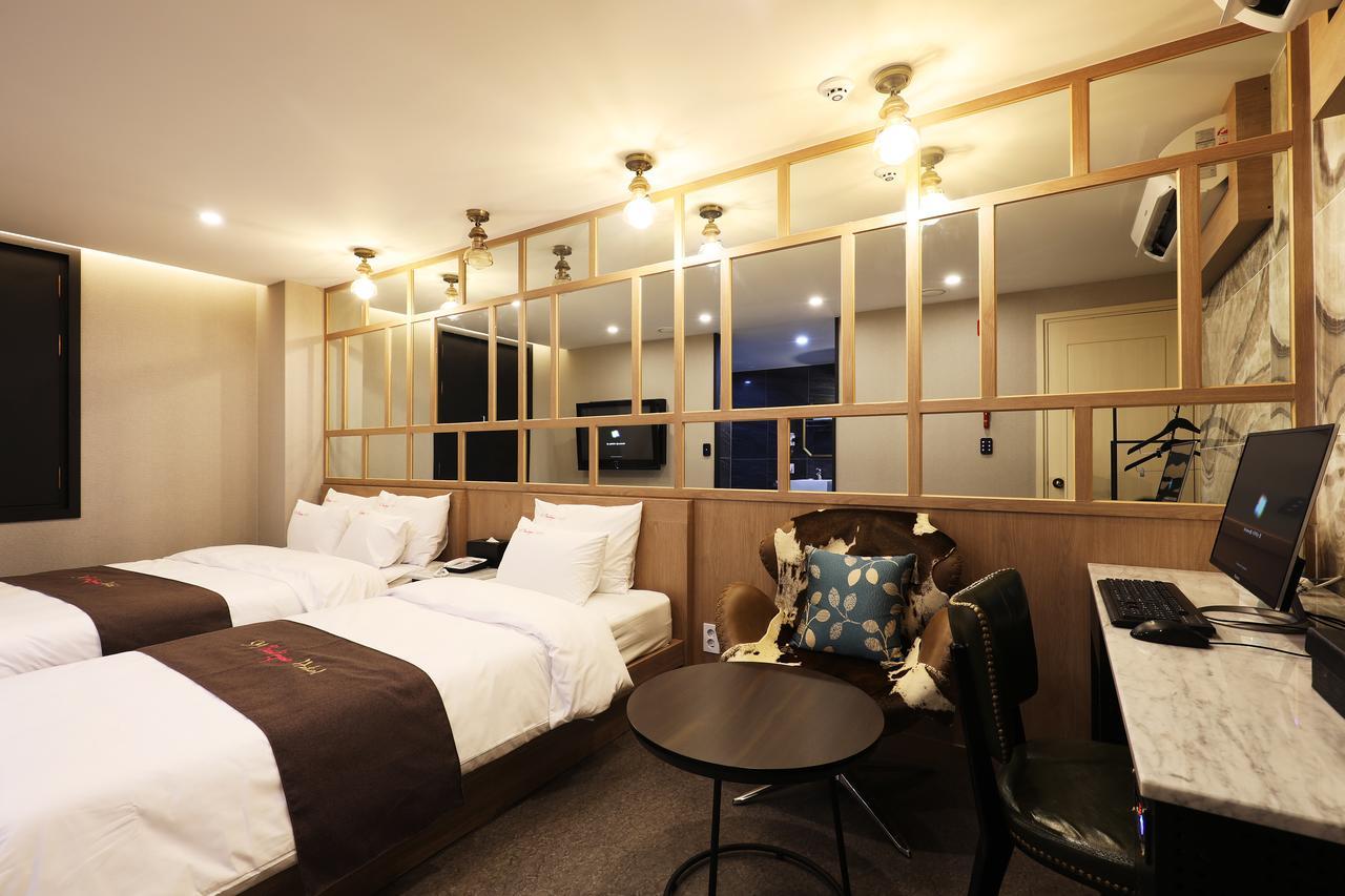 Sm Boutique Hotel Seoul Exterior photo